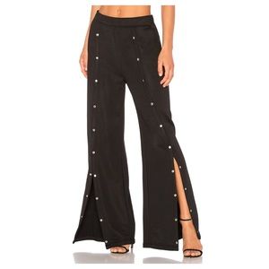 sleek snap wide leg pants